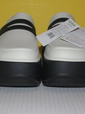 CROCS - WHITE SANDAL Stomp Loafer SIZE 11 READ THE DESCRIPTION